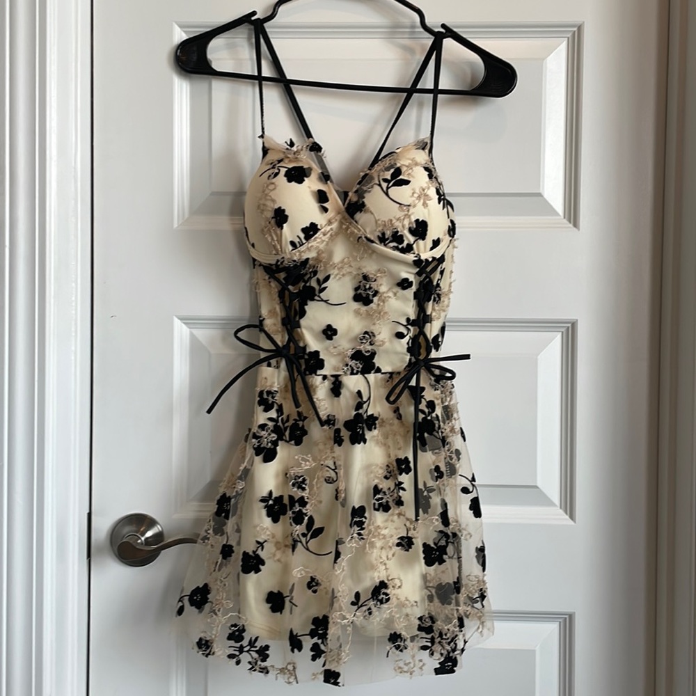 Sexy One Piece Swim Skirt!